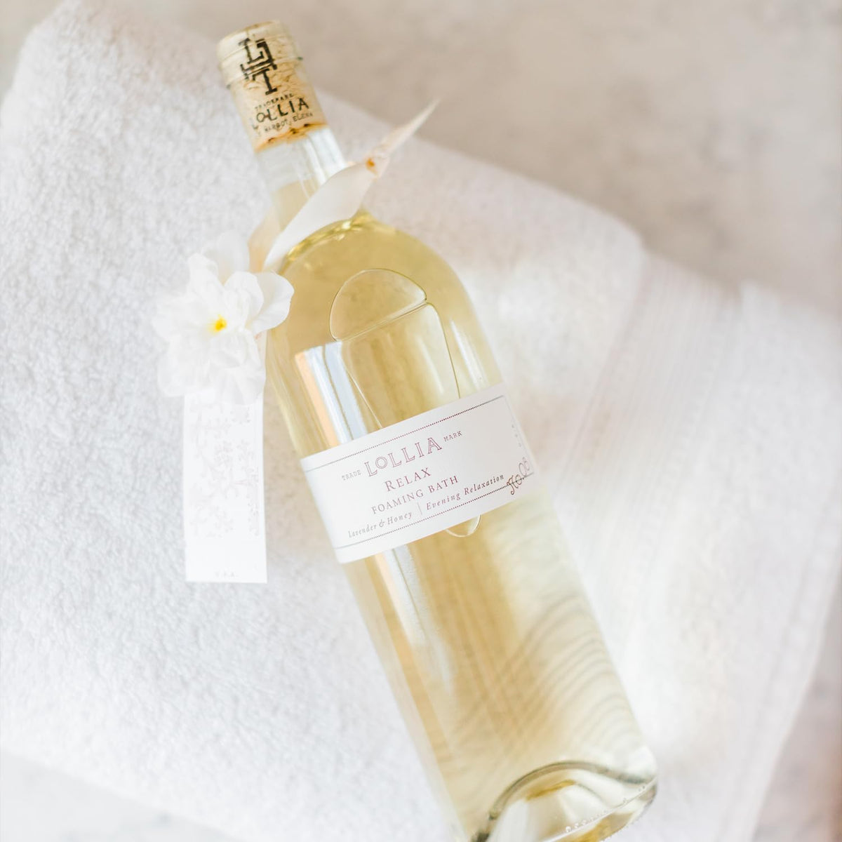 LOLLIA Luxury Bubble Bath for a Relaxing Home Spa Ritual