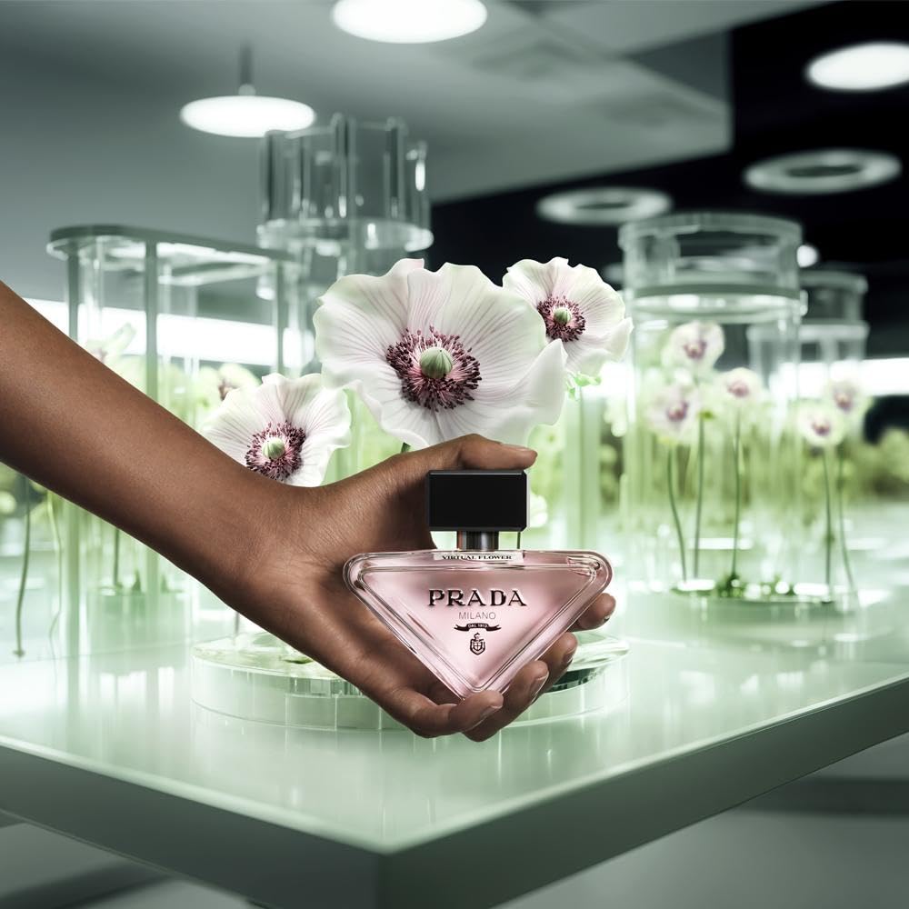 Prada Paradoxe Virtual Flower Eau de Parfum Spray for Women