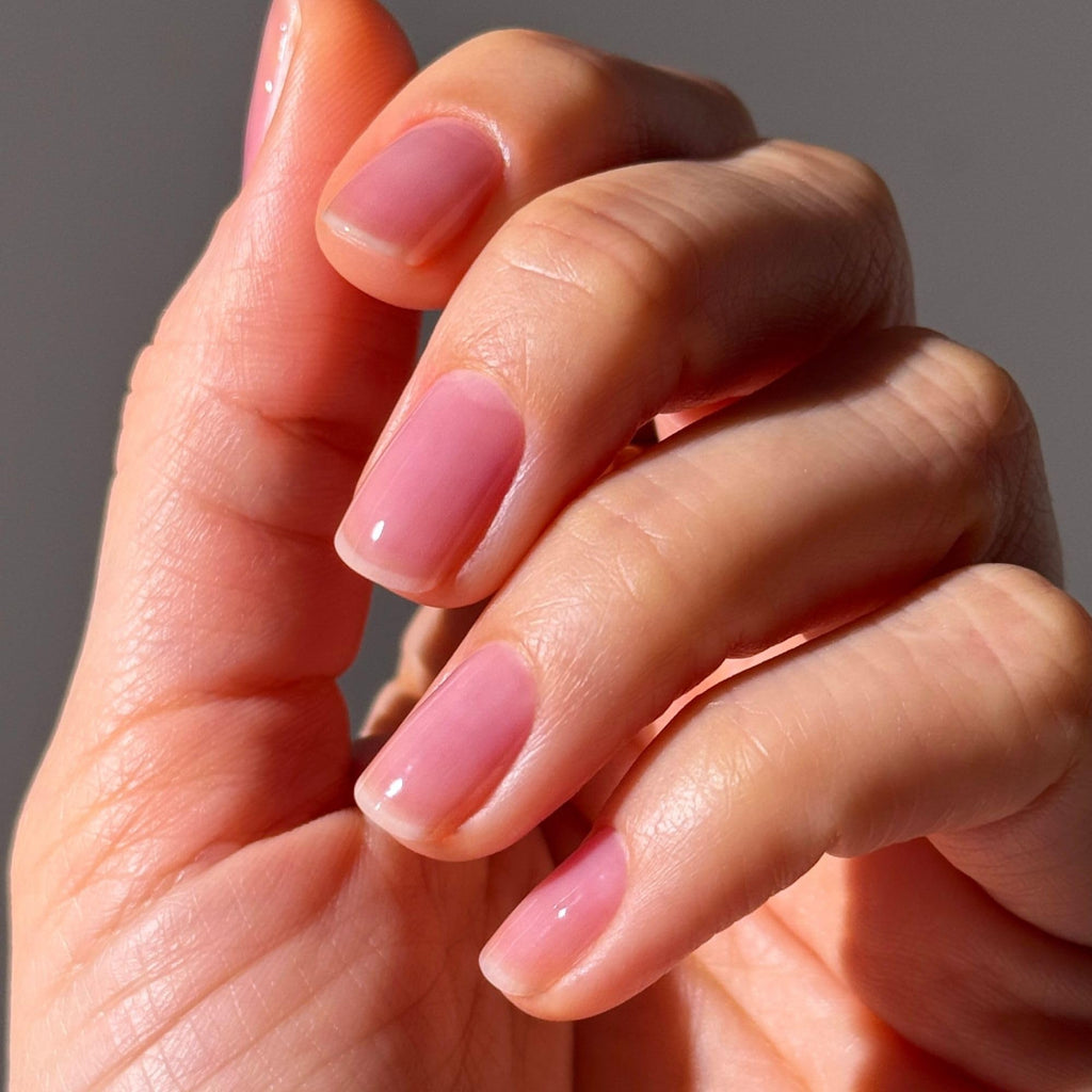 LONDONTOWN Sheer Strength Nail Blush Tinted Nail Hardener