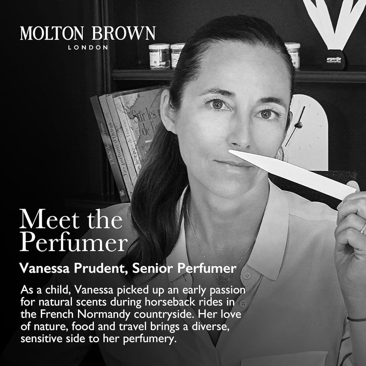 Molton Brown Delicious Rhubarb & Rose Aroma Reeds 5 fl oz
