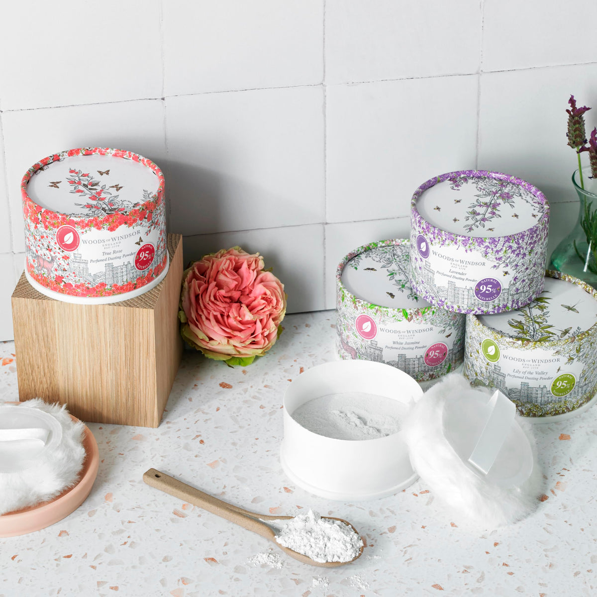 Woods of Windsor Lavender Dusting Powder with Body Puff