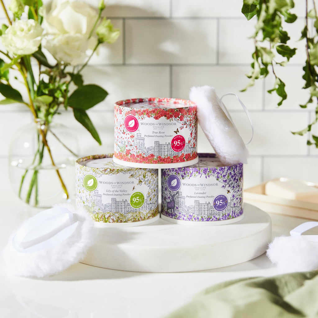 Woods of Windsor Lavender Dusting Powder with Body Puff