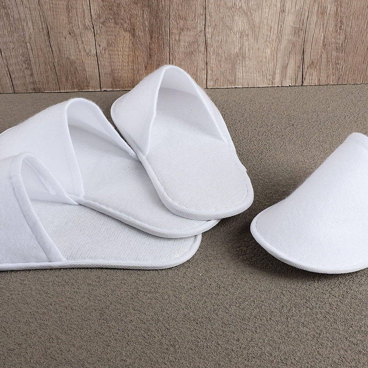 Nexboraque 30 Pairs Disposable White Spa Slippers, Universal Size