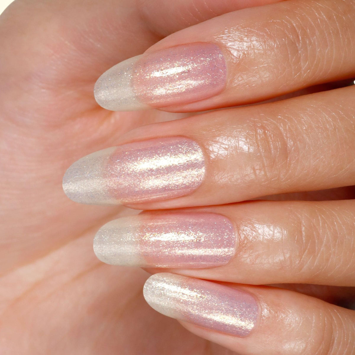 LONDONTOWN kur Shimmer Nail Highlighter Nail Polish Treatment